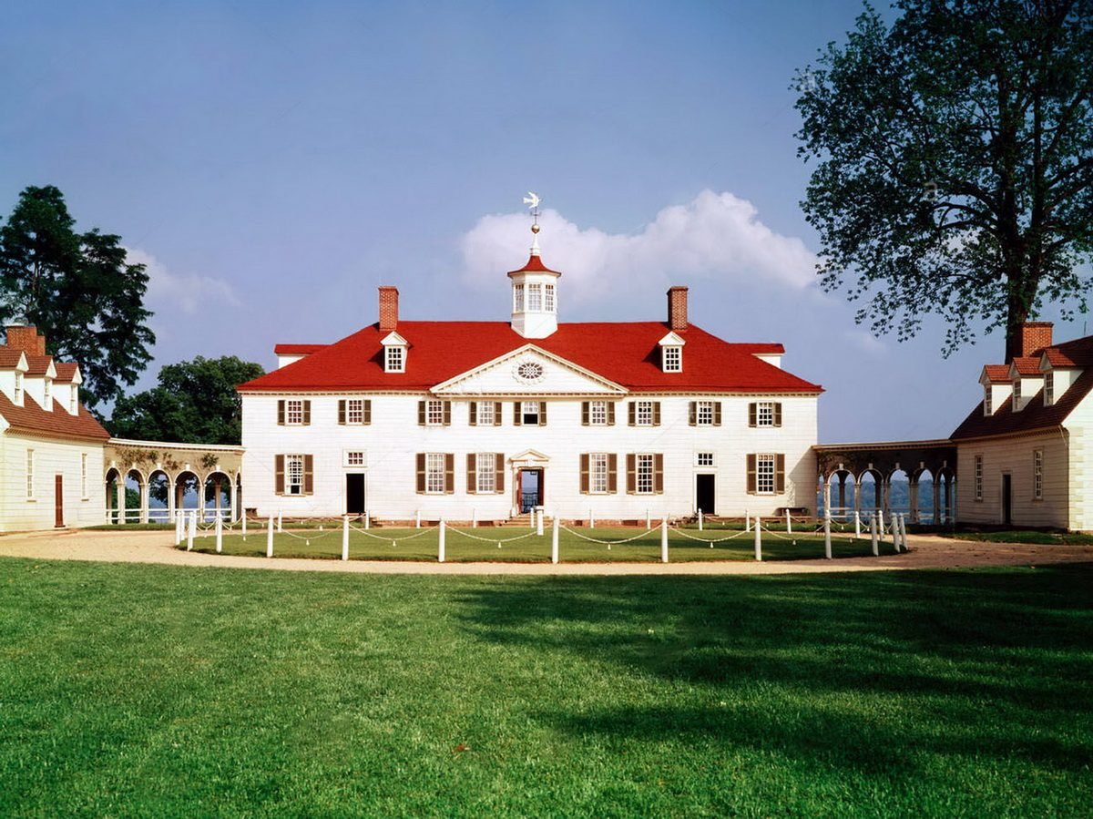 Small Group No More Than 13 Guests | 5 Day Tour Across Corning, Niagara Falls, New York, Washington D.C.,  Virginia, and Shenandoah National Park