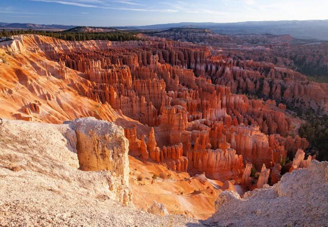 Las Vegas+ Grand Canyon National Park+ Antelope Canyon+ Bryce Canyon National Park + Grand Teton National Park + Yellowstone National Park+ Salt Lake City+ Los Angeles Free Day 10-day Tour