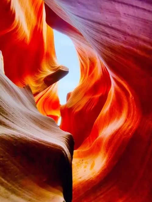 4-Day Tour to Las Vegas, Grand Canyon National Park, Lower Antelope Canyon, and Horseshoe Bend