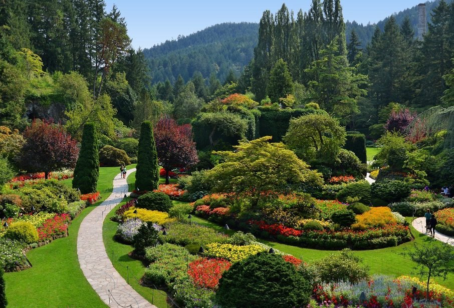 Victoria 1-Day Tour (Departs on Mondays, Wednesdays and Saturdays, with additional Fridays in May and October, and daily departures from June to September)