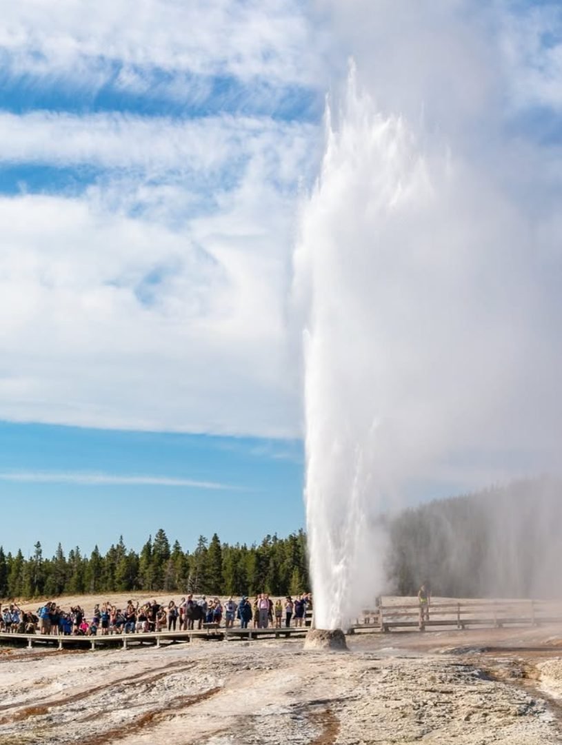 Grand Teton National Park + Yellowstone National Park + Salt Lake City + Las Vegas 6-day tour