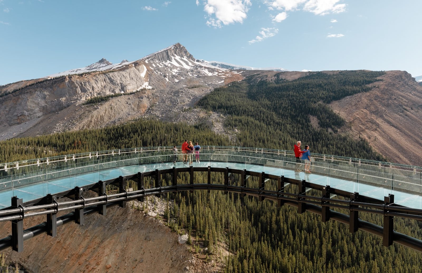 Vancouver+ Kamloops+ Columbia Icefield+ Banff National Park+ Kelowna+ Victoria 7-day Tour (Check in Banff Town Hotel for one night)