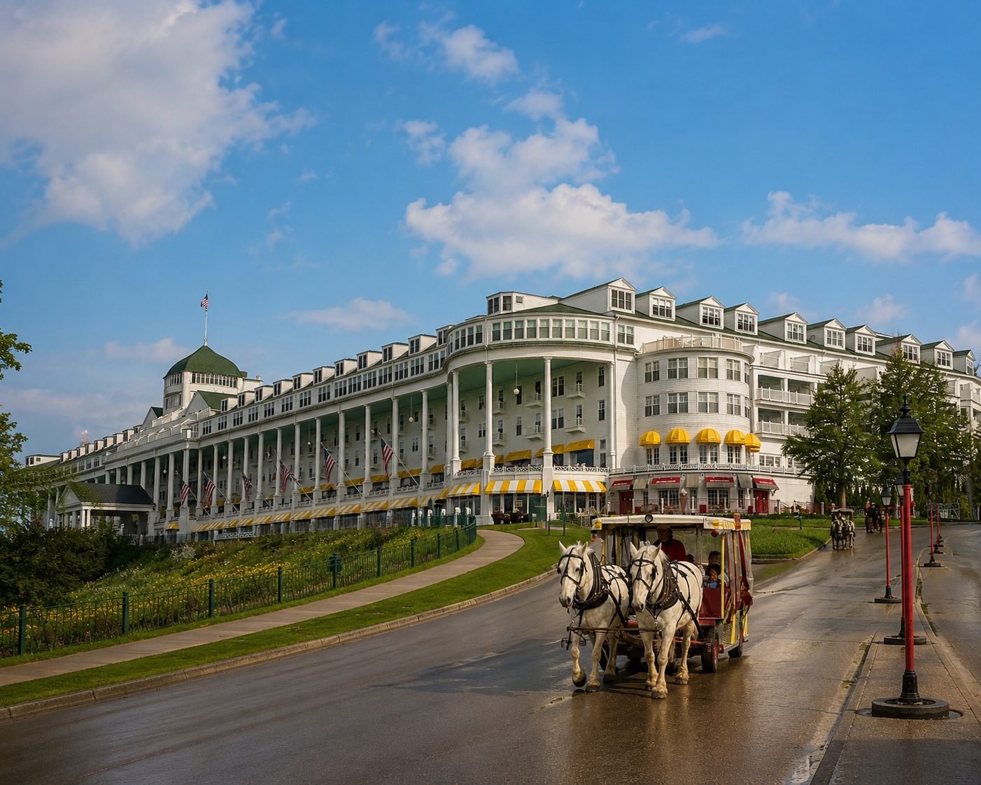 5 Day Tour Through Chicago, Milwaukee, Lake Superior, Lake Huron, Lake  Michigan, Traverse City, and Holland