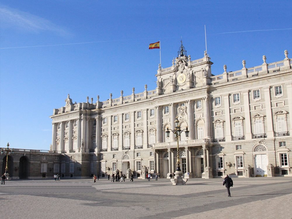 [Yellow] 9 Day Tour Across Madrid, Zaragoza, Barcelona, València, Málaga, Sevilla,  Lisbon, and Toledo