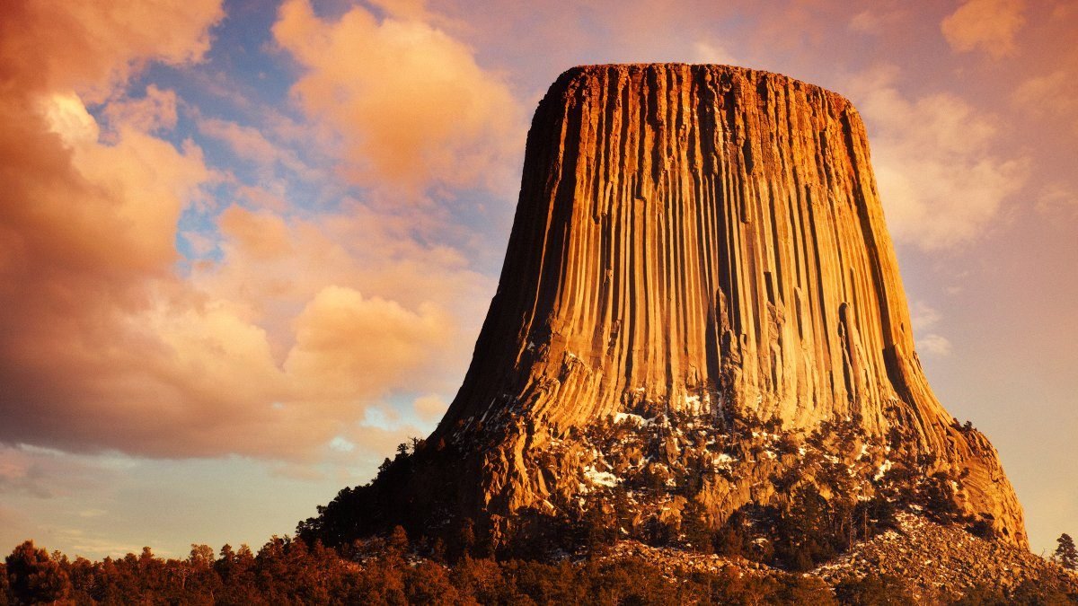 6 Day Tour Through Denver, Crazy Horse, Mount Rushmore, Yellowstone National  Park, Grand Teton National Park, and Salt Lake City