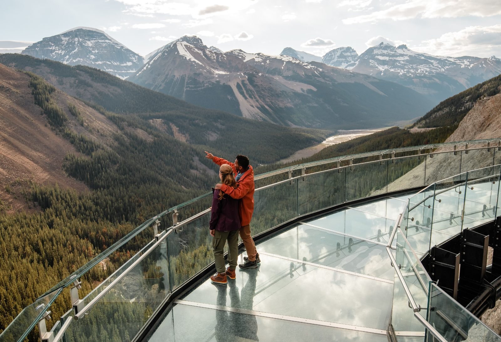 Yoho National Park + Lake Louise + Jasper National Park + Columbia Icefield 2-Day Tour from Calgary