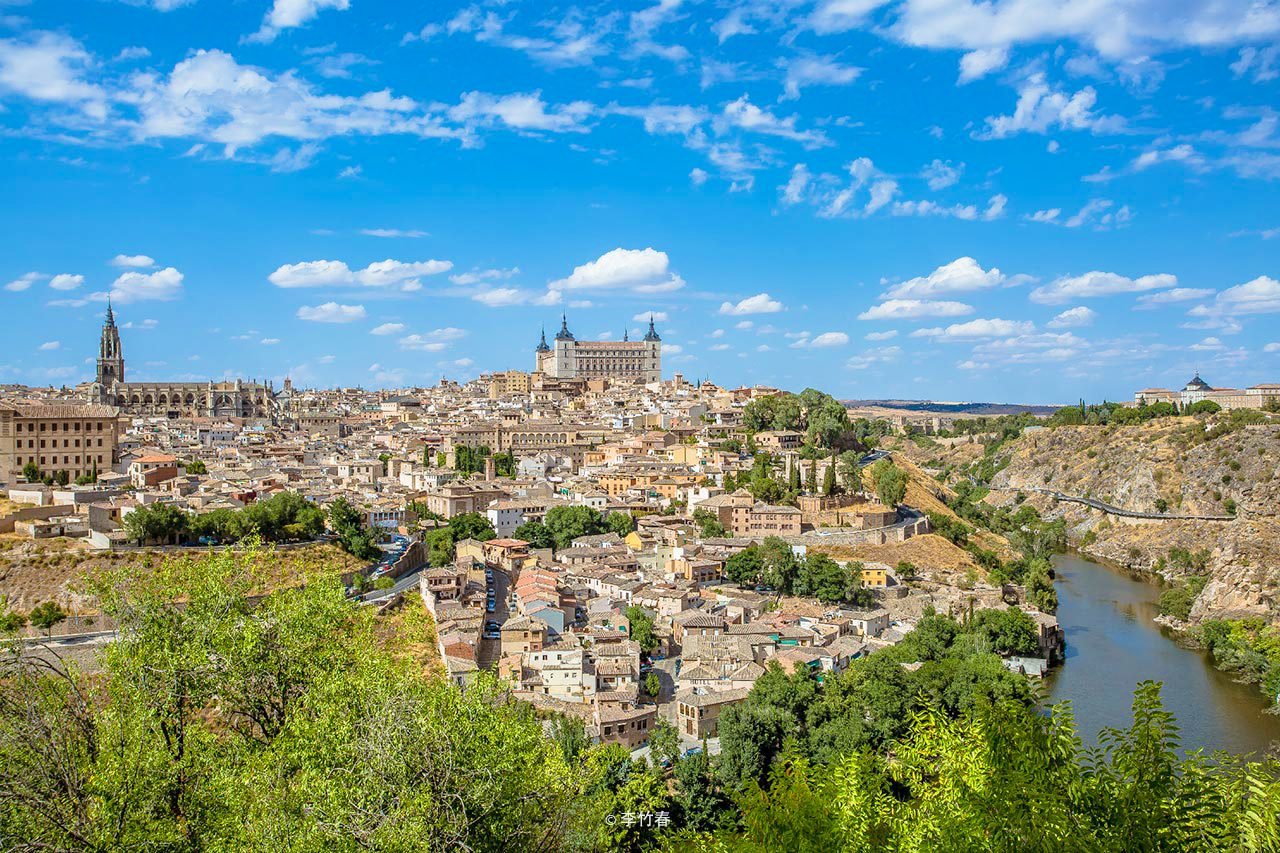 4 Day Tour Through Spain and Portugal || Lisbon, Toledo, Madrid, Zaragoza, and  Barcelona
