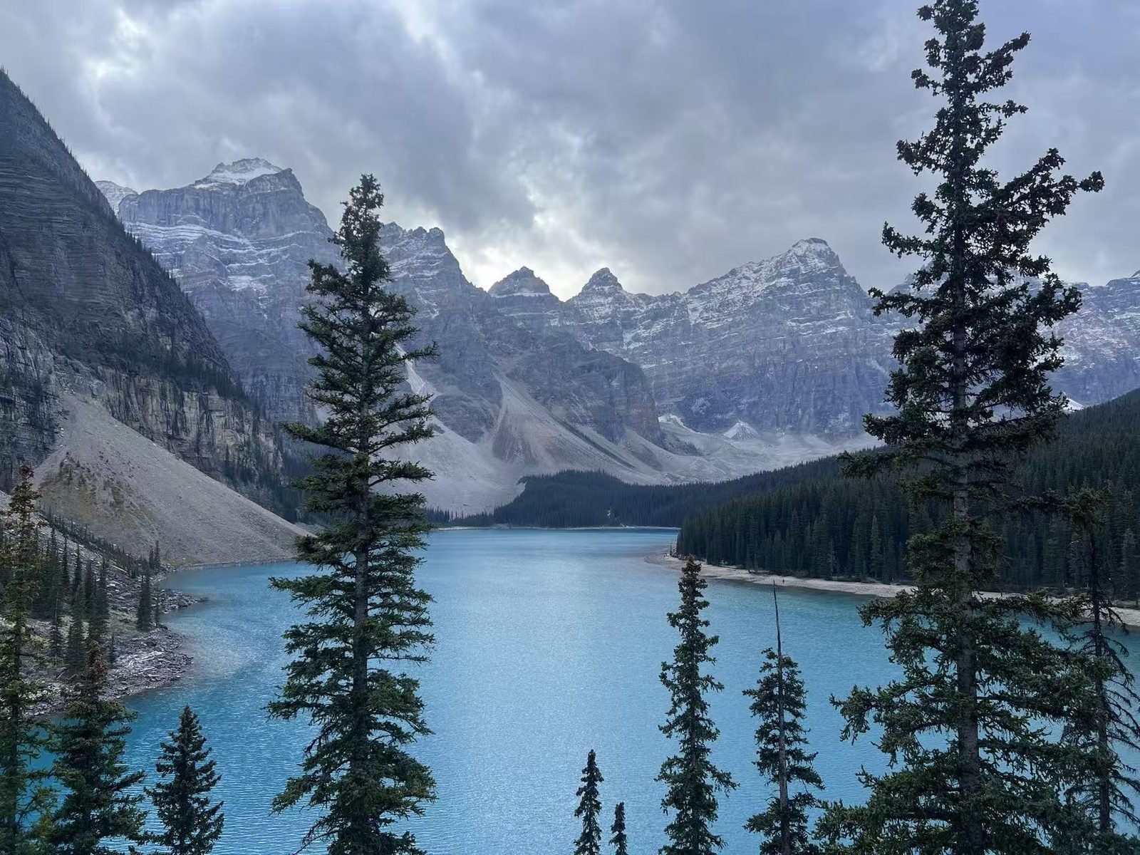 Vancouver + Kamloops + Jasper National Park + Columbia Glacier + Banff Town in the Rocky Mountains 6-Day Tour (Package)