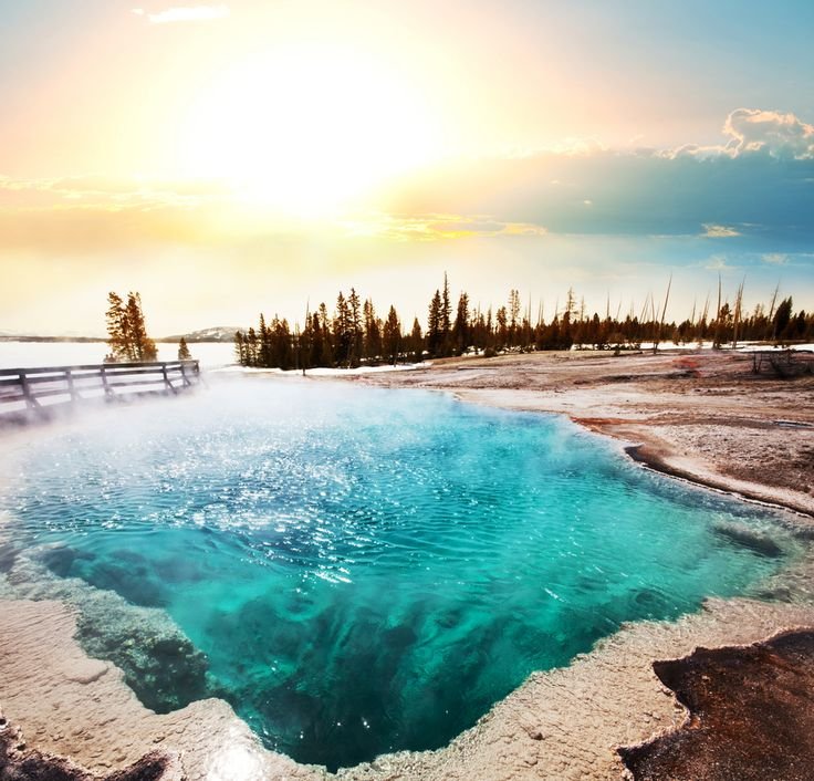 Juicy Premium || Small Group Tour (No more than 13 people) | 5-Day In-Depth Tour of Yellowstone National Park + Grand Teton National Park + Salt Lake City