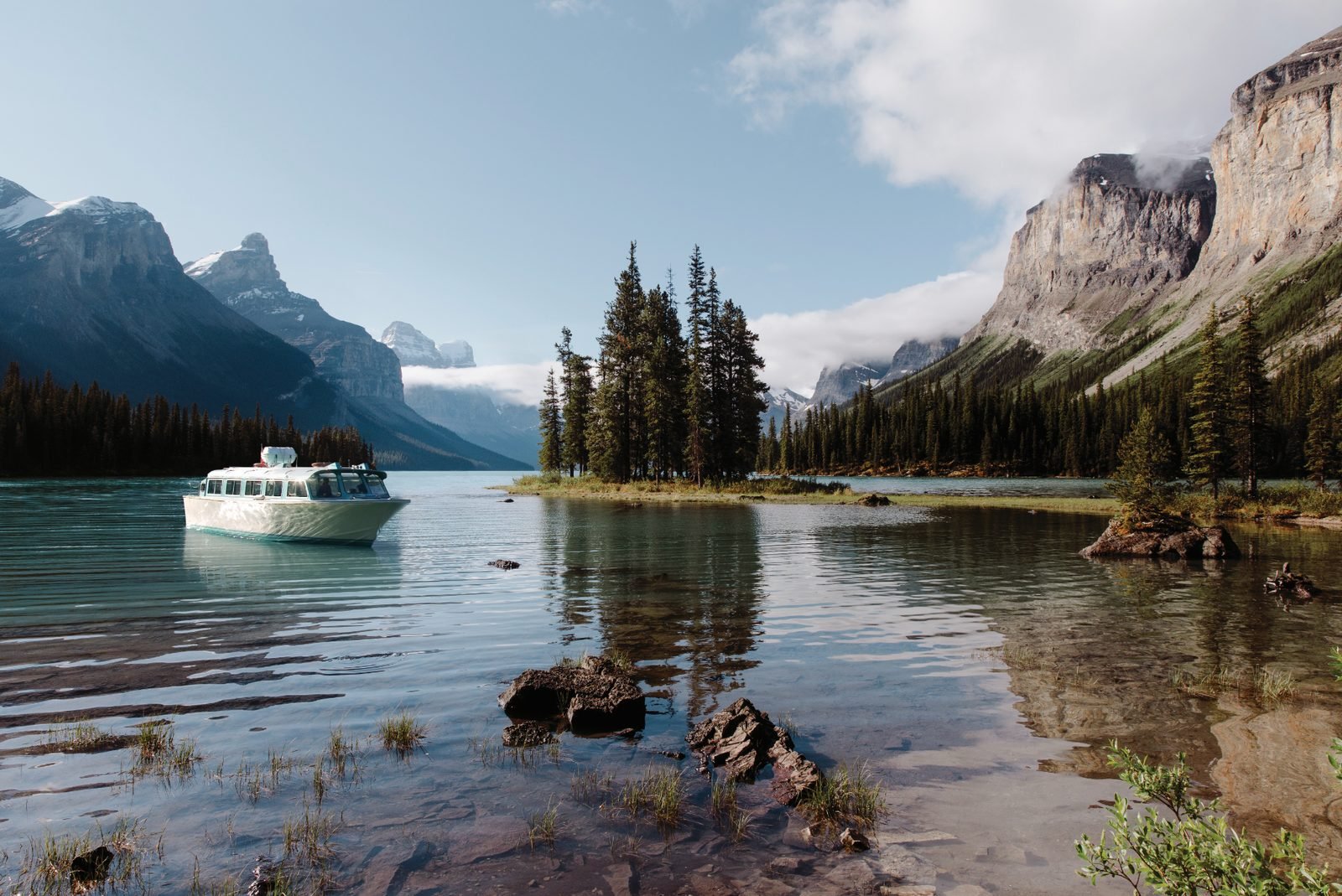 Banff National Park + Jasper National Park + Columbia Icefield + Yoho National Park+ Lake Louise 4-Day Tour from Calgary