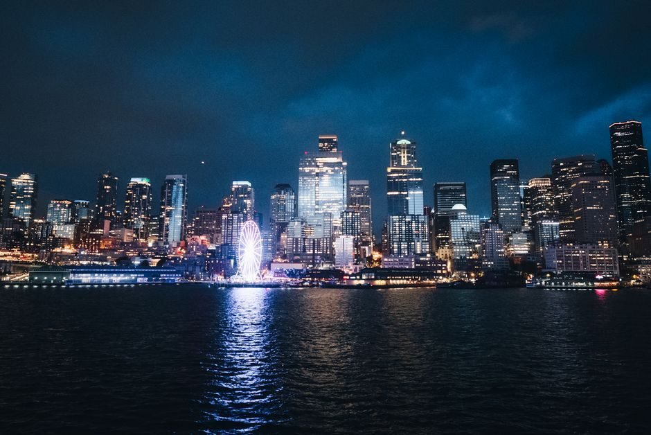 Summer Rocky Mountains | Seattle Airport Pickup + Vancouver+Banff National Park+Columbia Glacier 6-Day Tour (Package)